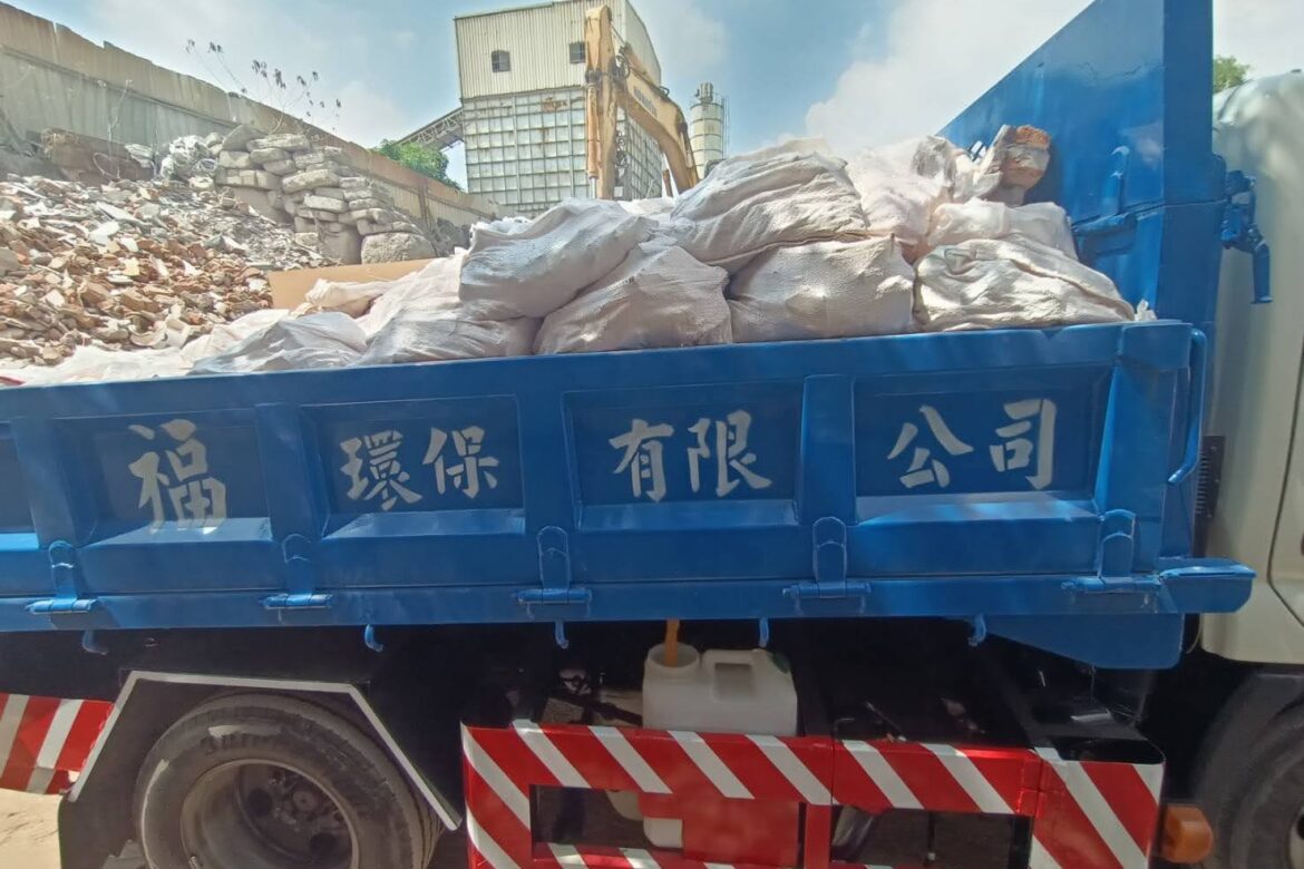 私人垃圾清運費用怎麼算？4要點教你安心首選，避開收費陷阱！